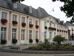La mairie place du gnral de Gaulle