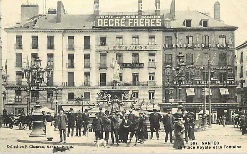 Nantes - La Place Royale et la Fontaine - Loire-Atlantique