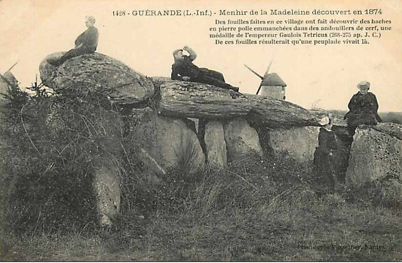 Gu�rande - Menhir de la Madeleine d�couvert en 1874 - Loire-Atlantique