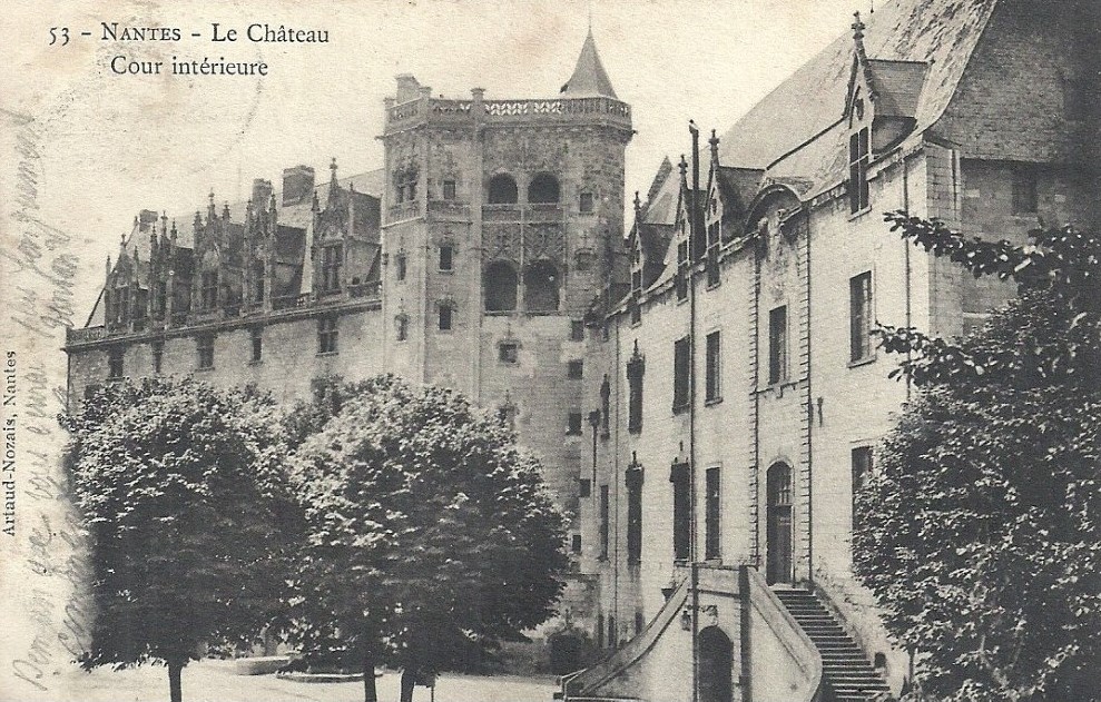 Nantes - Le Ch�teau - Cour int�rieure - Loire-Atlantique