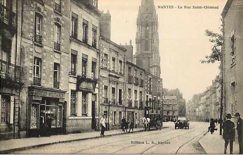 Nantes - La rue Saint-Cl�ment  - Loire-Atlantique