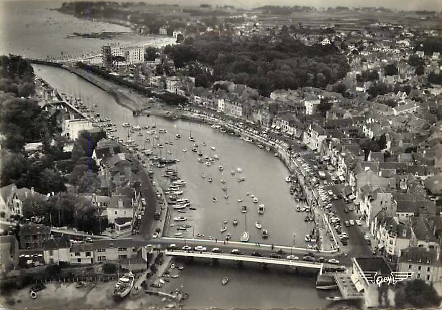 Le Pouliguen - Le Port vu d