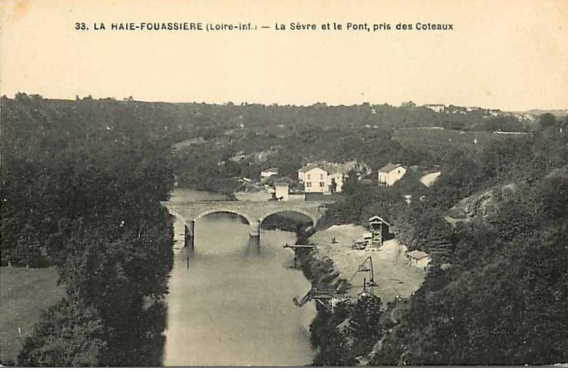 La Haie-Fouassi�re - La S�vre et le Pont, pris des Coteaux - Loire-Atlantique