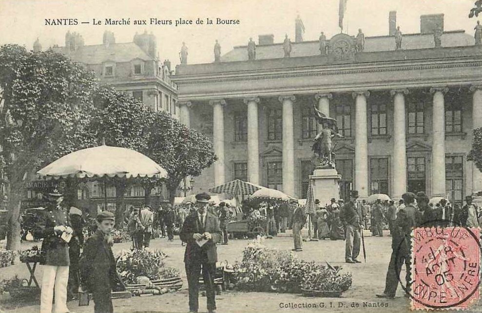 Nantes - March� aux fleurs - Place de la Bourse - Loire-Atlantique