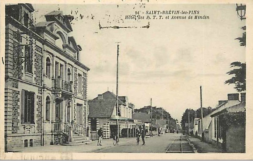 Saint-Br�vin -H�tel des PTT et Avenue Mindin - Loire-Atlantique