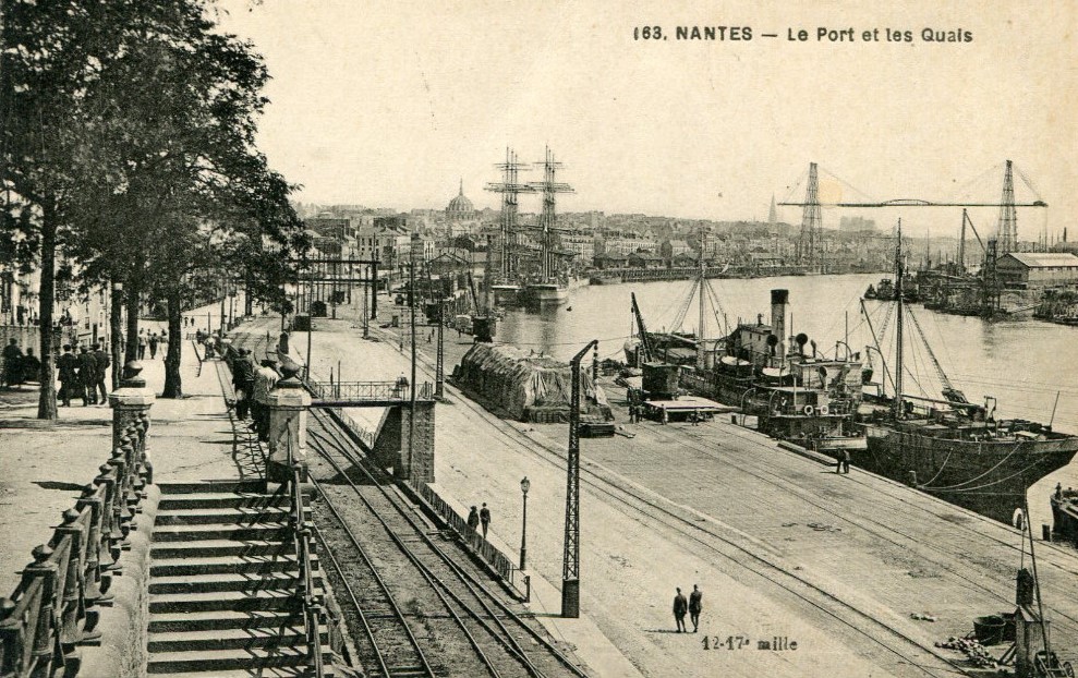 Nantes - Le Port et les Quais - Loire-Atlantique