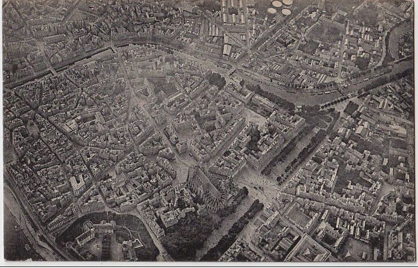 Nantes - En ballon - Ch�teau - Cath�drale - Erdre - Loire-Atlantique