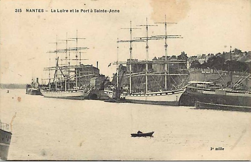 Nantes - La Loire et le Port à Sainte-Anne - Loire-Atlantique