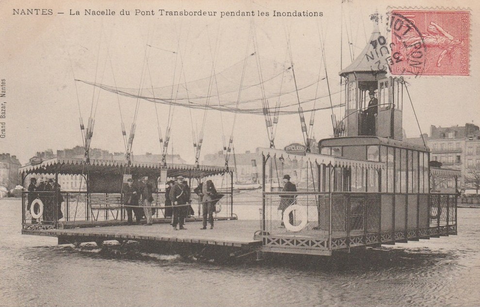 Nantes - La Nacelle du Pont Transbordeur pendant les Inondations - Loire-Atlantique