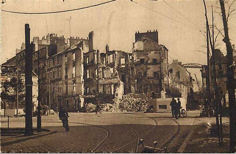 Nantes - Apr�s les bombardements - La Place de Lamorici�re - Loire-Atlantique
