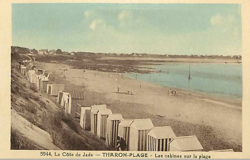 Tharon-Plage - Les Cabines sur la Plage  - Loire-Atlantique