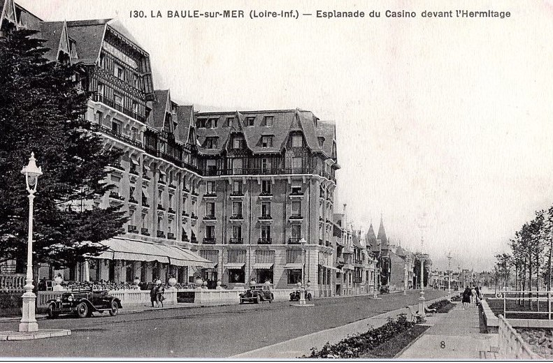 La Baule-sur-Mer - Esplanade du Casino devant l