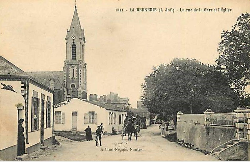 La Bernerie - La rue de la Gare et l