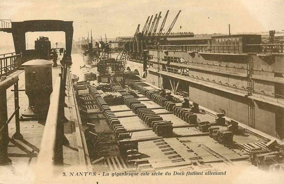 Nantes - Calle s�che du Dock flottant allemand - Loire-Atlantique