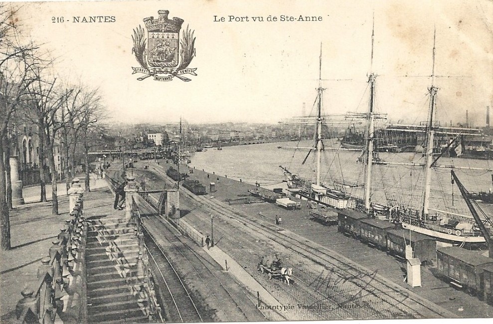 Nantes - Le Port vu de Sainte-Anne - Loire-Atlantique