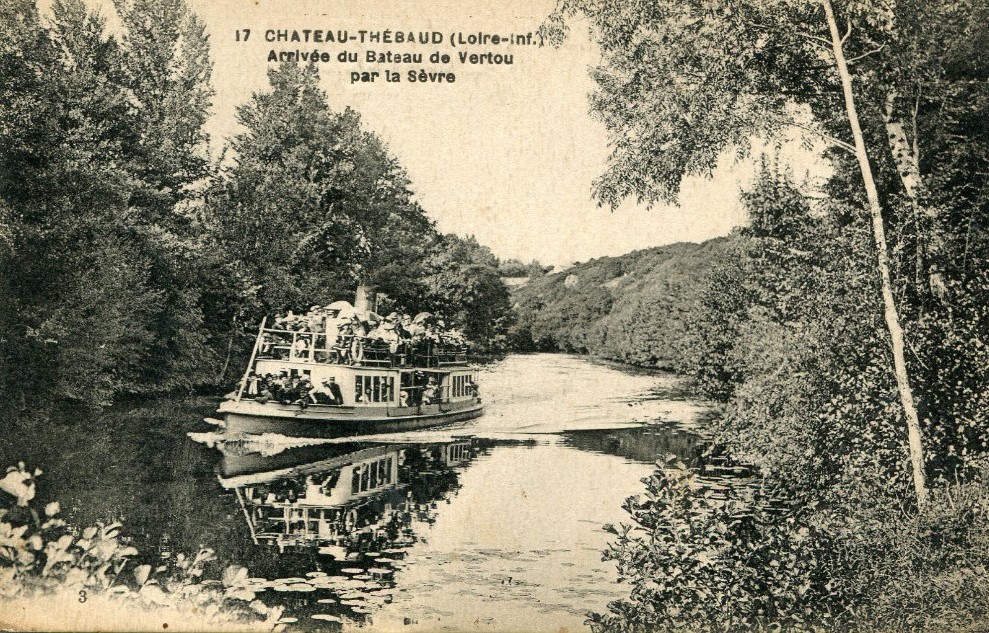 Château-Thébaud - Arrivée du Bateau de Vertou - Loire-Atlantique