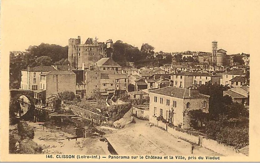 Clisson - Panorama sur le Ch�teau et la ville pris du Viaduc - Loire-Atlantique