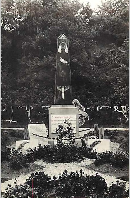 Ch�teaubriant - Monument de la Sabli�re  - Loire-Atlantique