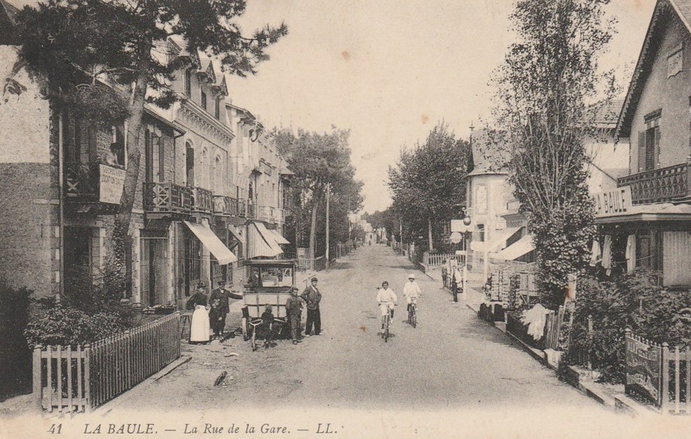 La Baule - La rue de la Gare - Loire-Atlantique