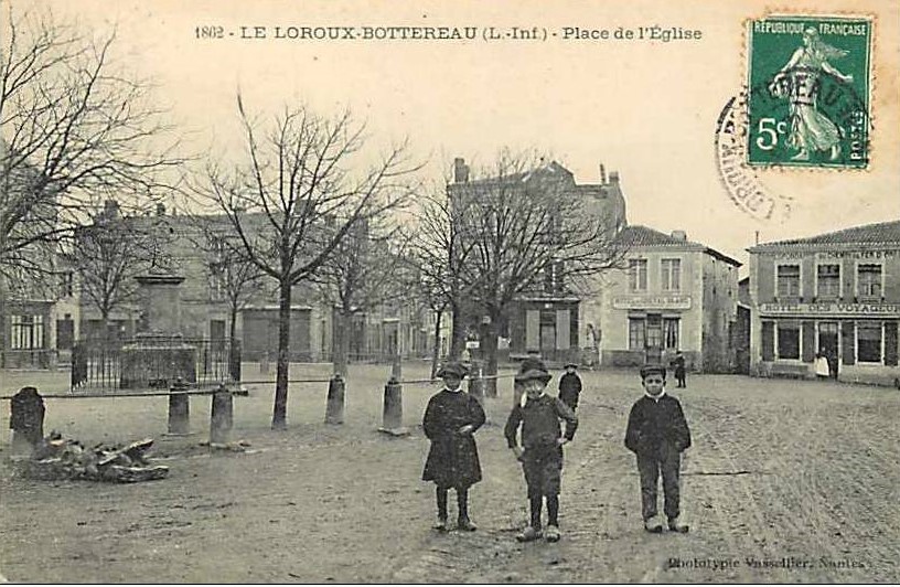 Le Loroux-Bottereau - Place de l