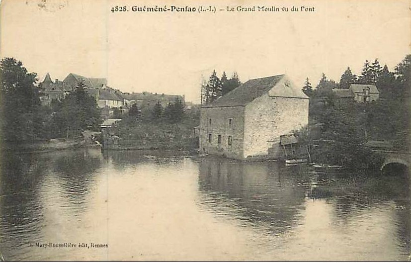 Gu�m�n�-Penfao - Le Grand Moulin � eau vu du Pont  - Loire-Atlantique