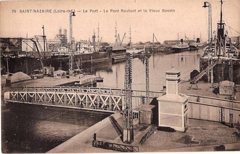 Saint-Nazaire - Le Port - Le Pont Roulant et le Vieux Bassin - Loire-Atlantique