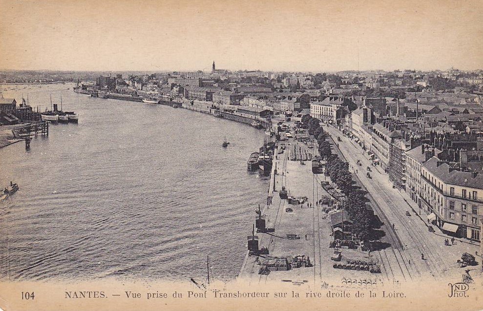 Nantes - Vue prise du Pont Transbordeur sur la Rive Droite de la Loire - Loire-Atlantique