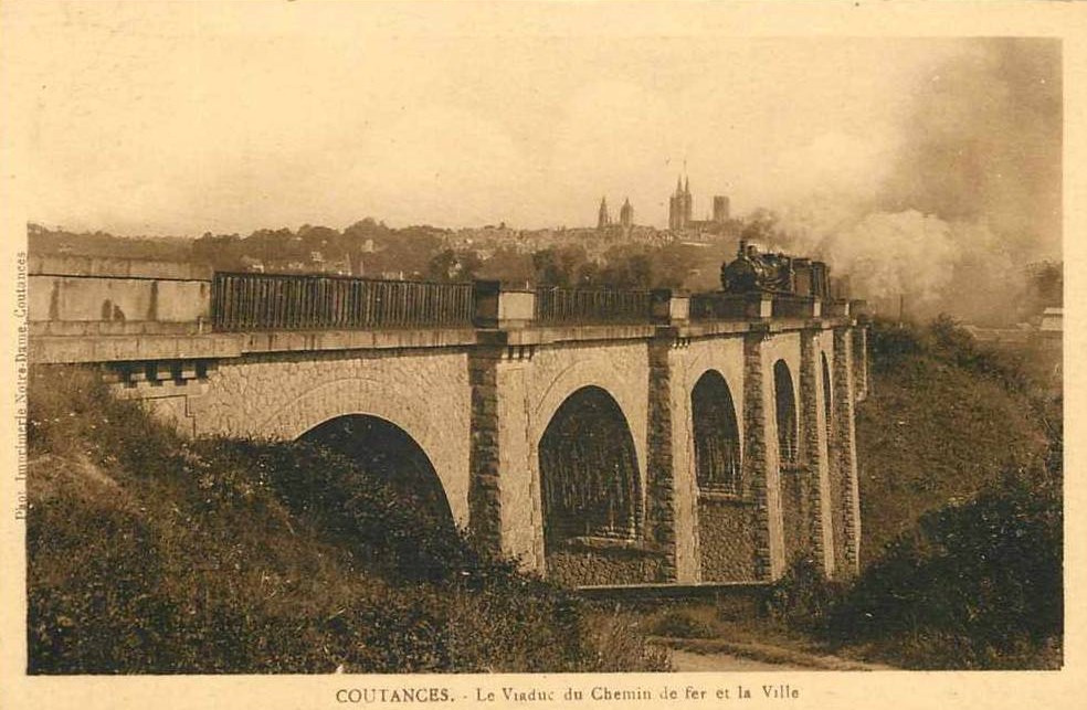 Coutances - Le Viaduc du Chemin de Fer et la Ville - Manche (50) - Normandie