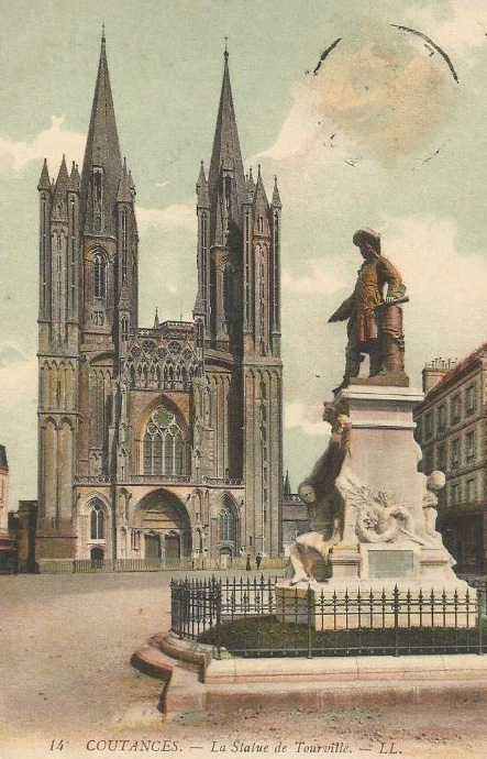 Coutances - La Statue de Tourville - Manche (50) - Normandie