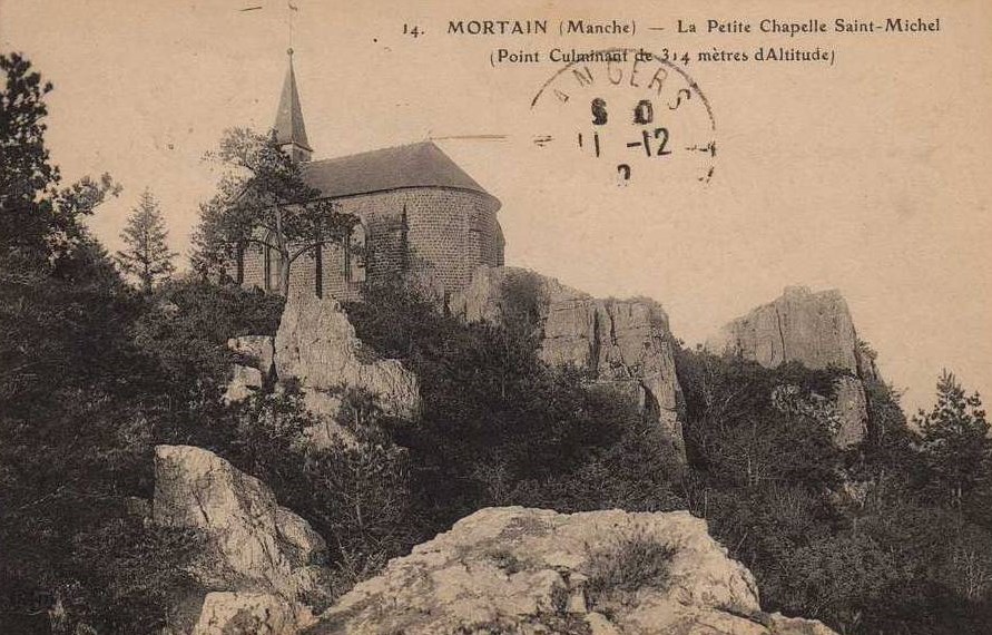 MORTAIN - La petite chapelle SAINT-MICHEL - 314 mètres - Manche (50) - Normandie