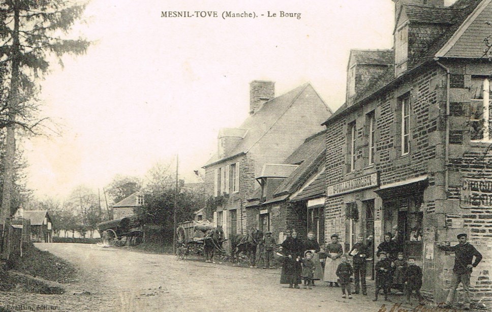 MESNIL-TOVE - LE BOURG - Manche (50) - Normandie