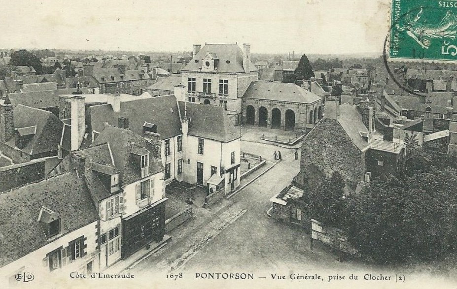 PONTORSON -Vue Générale prise du Clocher  - Manche (50) - Normandie