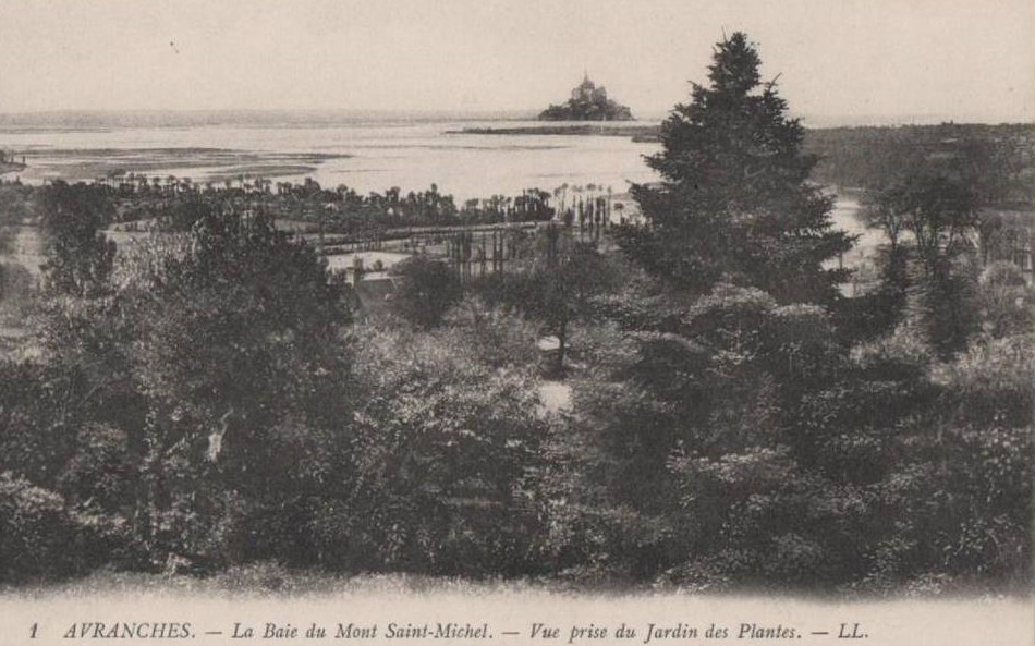 AVRANCHES - LA BAIE DU MONT SAINT-MICHEL, VUE PRISE DU JARDIN DES PLANTES - Manche (50) - Normandie