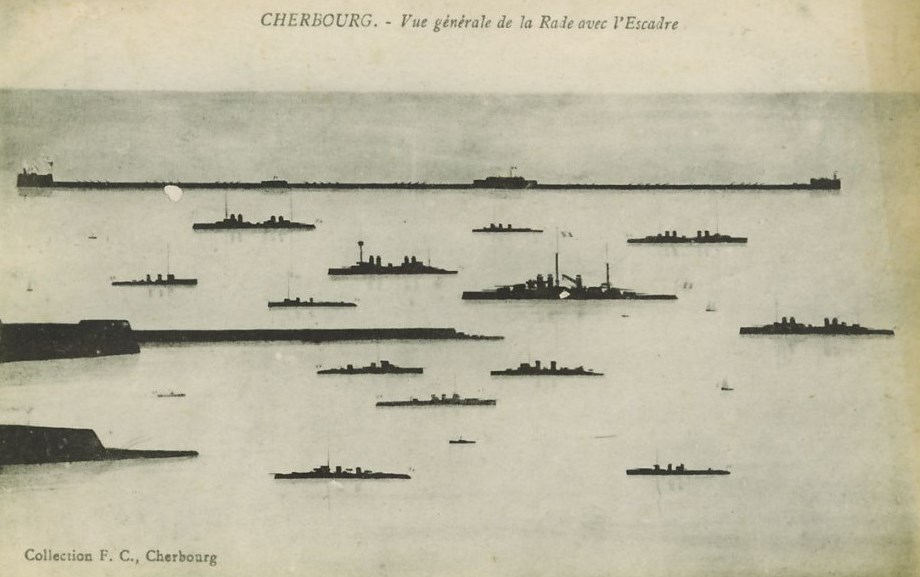 Cherbourg - Vue Générale de la Rade avec l Escadre - Manche (50) - Normandie