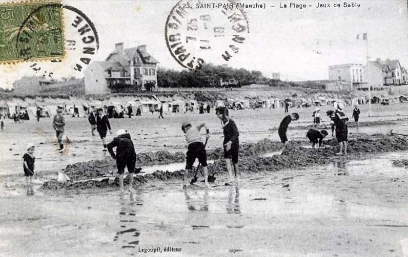 Saint-Pair - La Plage - Jeux de Sable - Manche (50) - Normandie