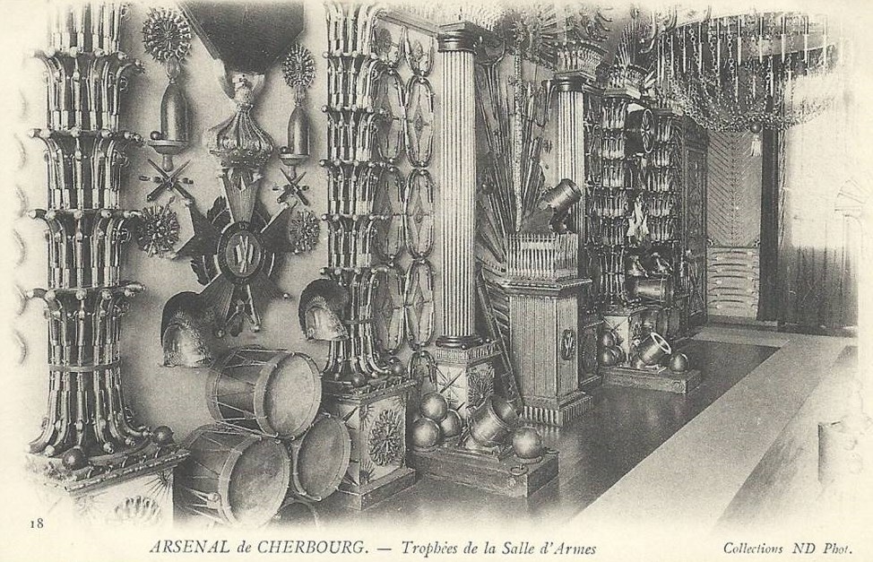 Cherbourg - Arsenal, trophées de la salle d