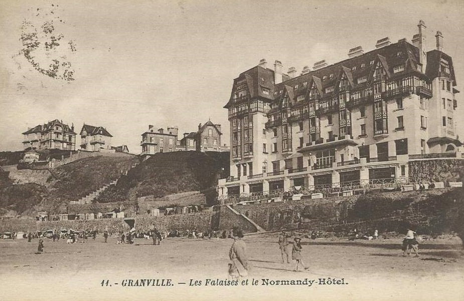 GRANVILLE - Les Falaises et le Normandy Hôtel - Manche (50) - Normandie