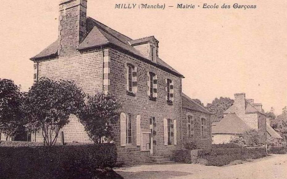 Milly - Mairie et École de Garçons - Manche (50) - Normandie