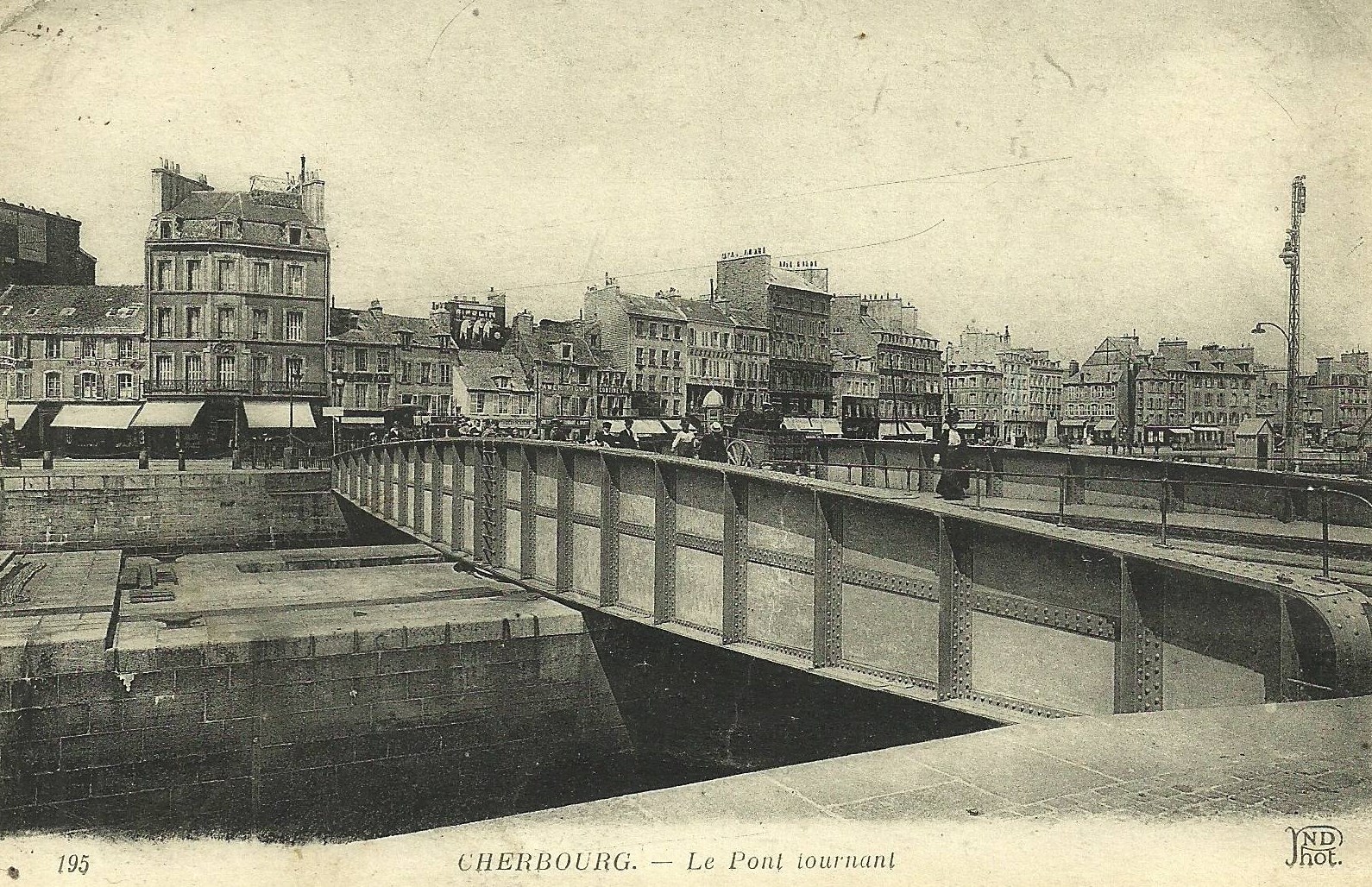 Cherbourg - Le Pont Tournant - Manche (50) - Normandie