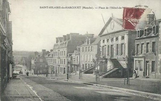 Saint-Hilaire-du-Harcouët - Place de l