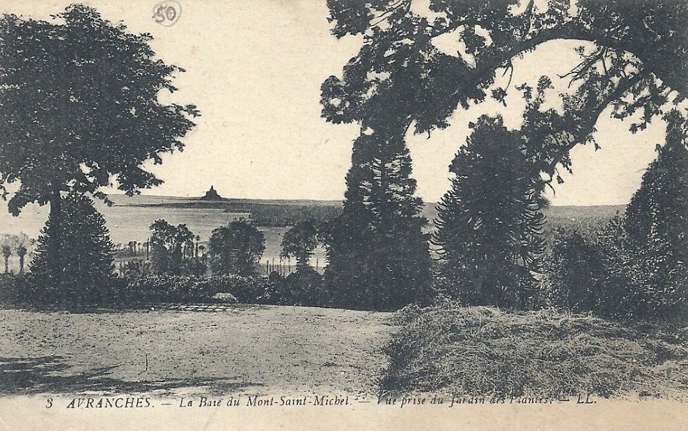 AVRANCHES - La baie du MONT SAINT-MICHEL - Vue prise du jardin des plantes - Manche (50) - Normandie