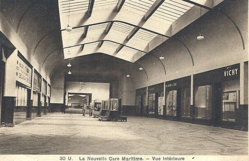 Cherbourg - La nouvelle gare maritime - Vue intérieure - Manche (50) - Normandie