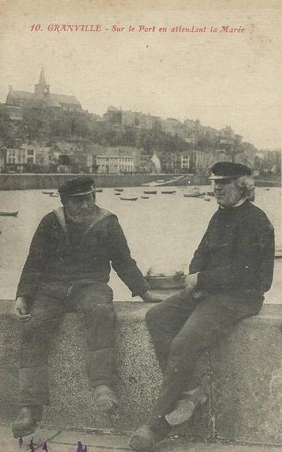 GRANVILLE - Sur le Port en attendant la Marée - Manche (50) - Normandie