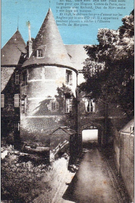 Gacé - Le Château - La Poterne - 61 - Orne