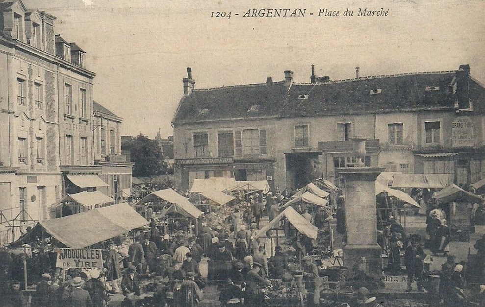 Argentan - Place du Marché - 61 - Orne