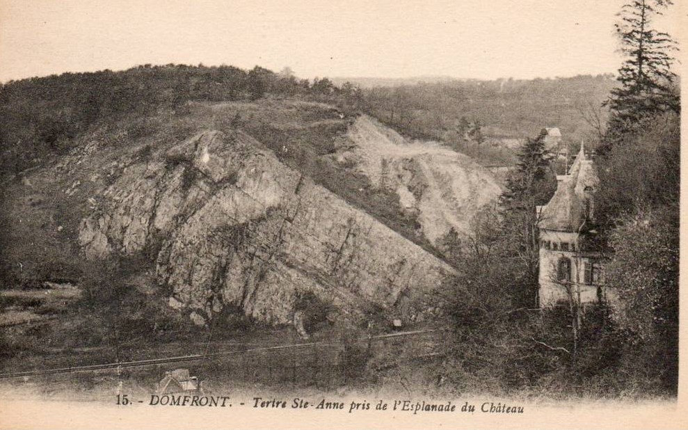 Domfront - Tertre Sainte-Anne pris de l