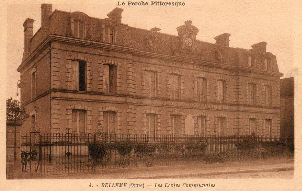 Bellème - Les Écoles Communales - 61 - Orne