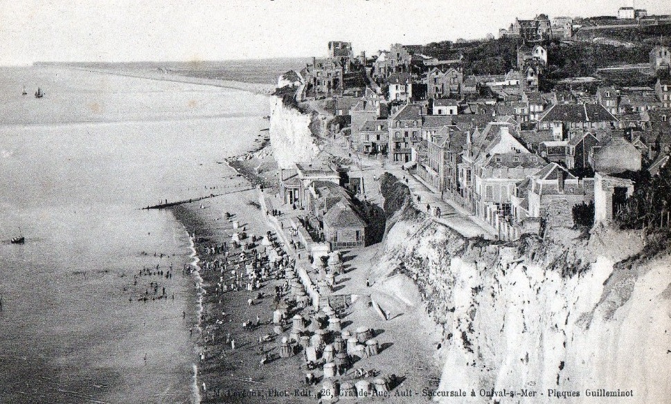 AULT :  Vue g�n�rale de La Plage c�t� nord
