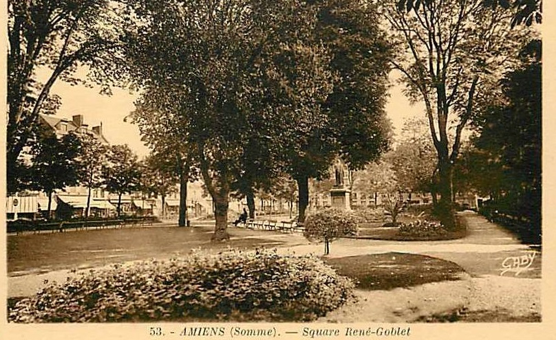 AMIENS : Square Ren�-Goglet