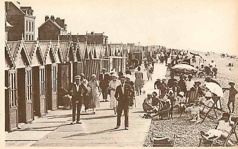 CAYEUX-SUR-MER : La Plage et les Cabines